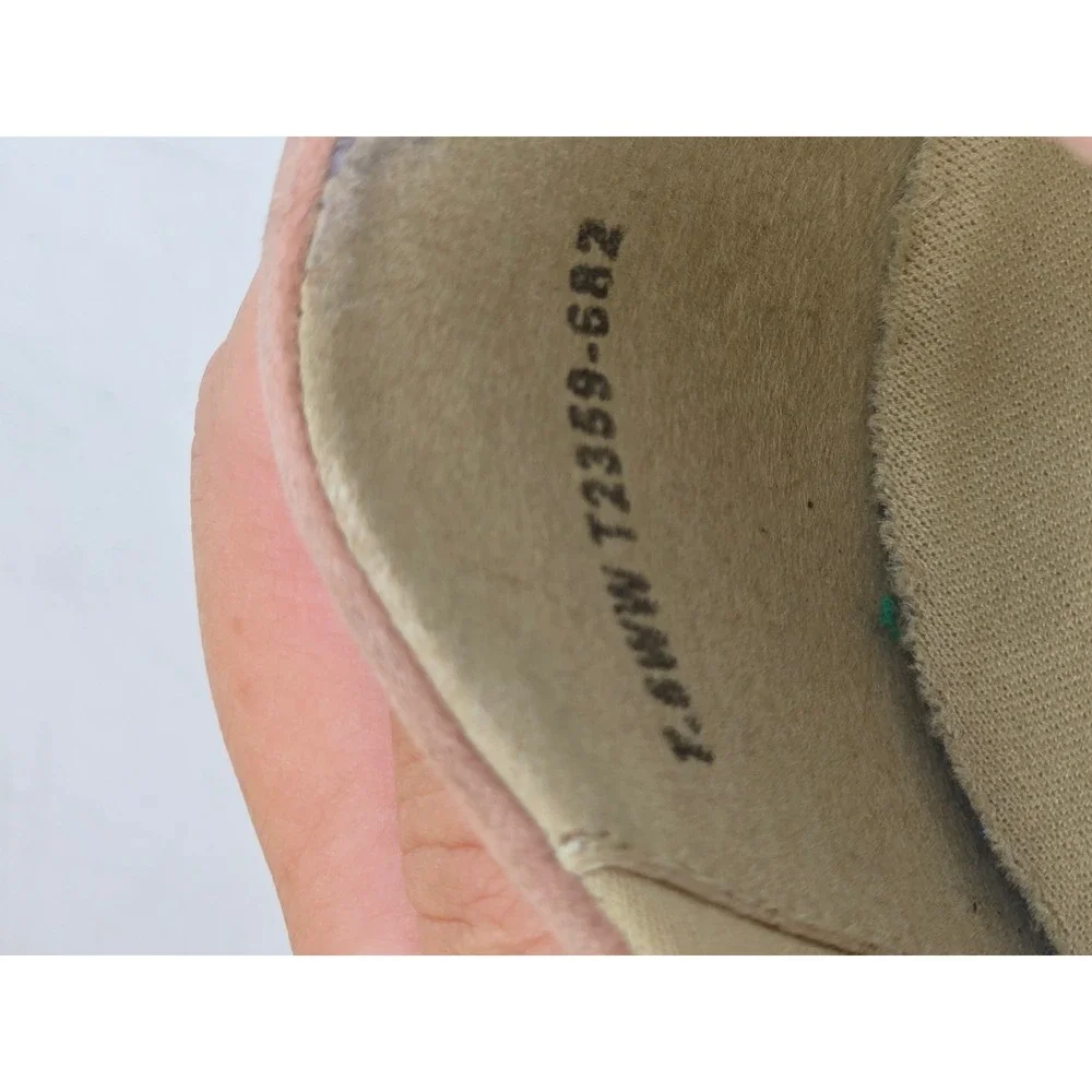 Trotters Fayth Loafers Womens 7.5 WW Pale Pink Suede Lug Sole - NEW